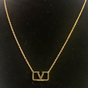 Elegant Gold Necklace